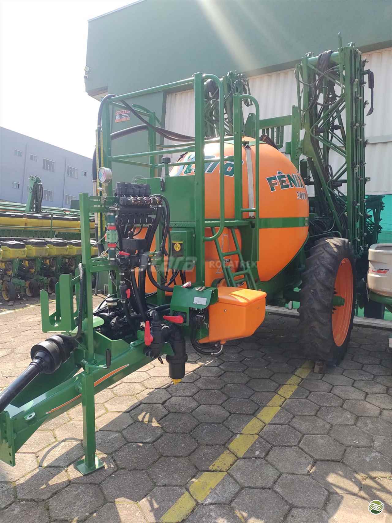 FÊNIX 3000 de Rolatrek Implementos Agrícolas - Stara